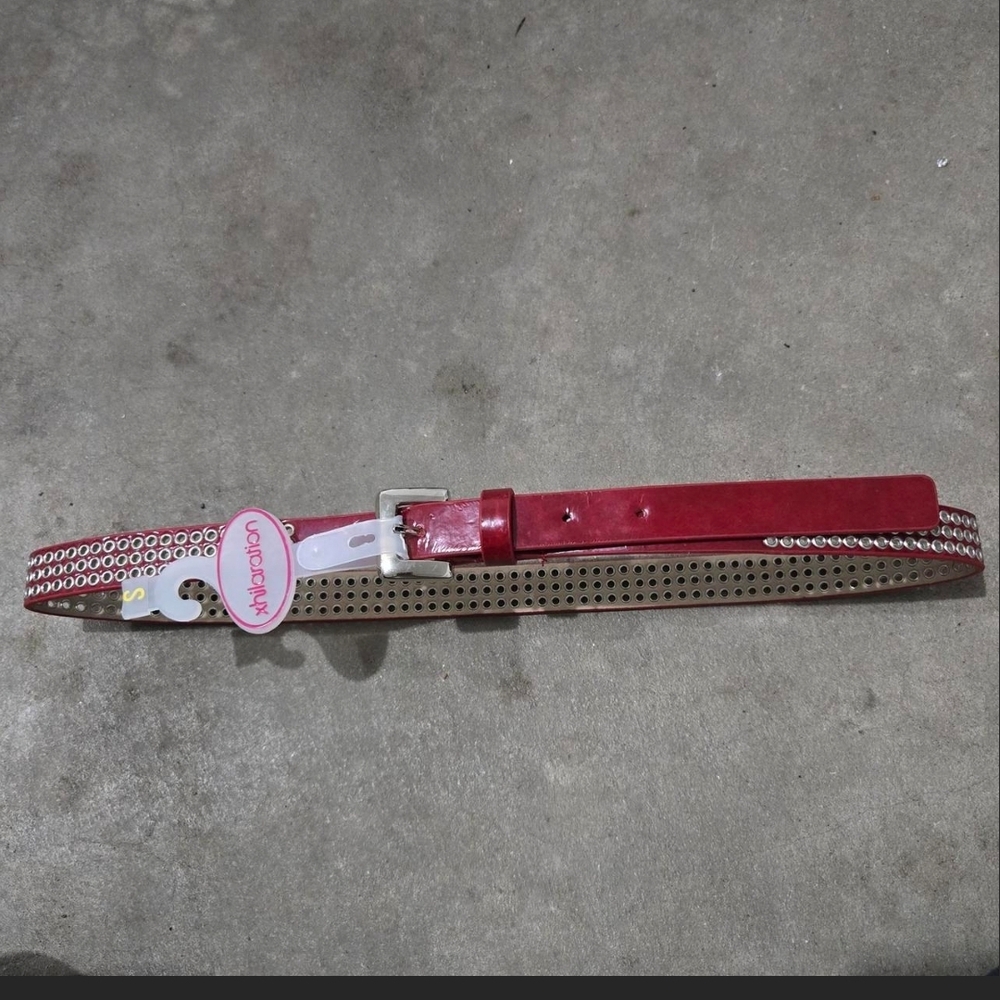 DEADSHOCK NEW WITH TAGS XHILARATION Women’s Red Studded Belt